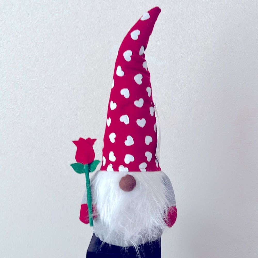 Valentine’s Day gnome